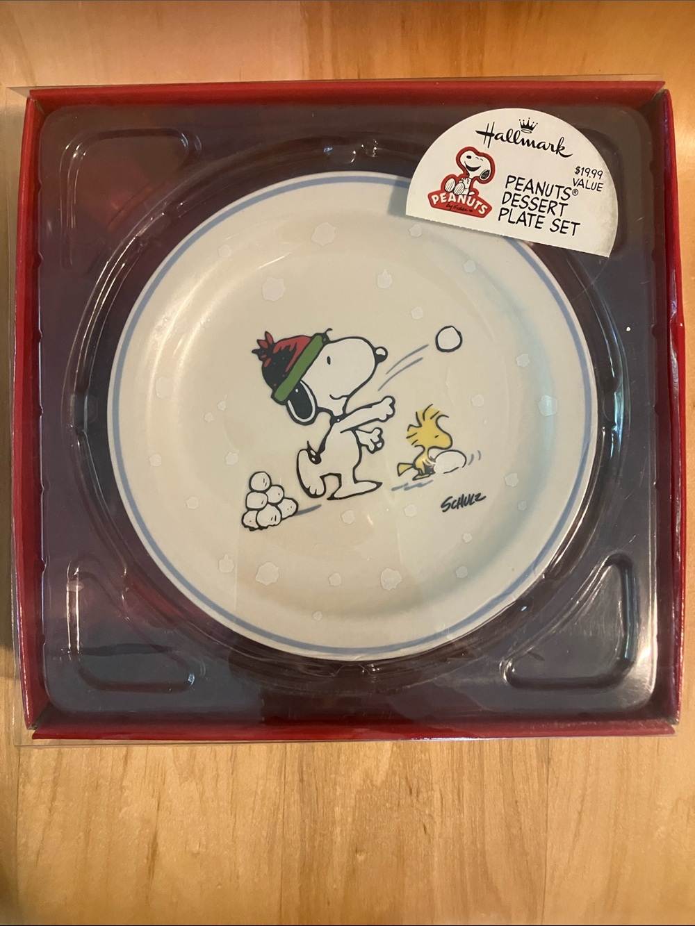Hallmark Peanuts Porcelain Dessert Plate Set - 4 Winter Scenes